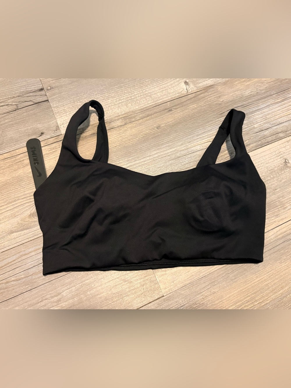 SKIMS Nike matte scoop neck bra medium new with tags